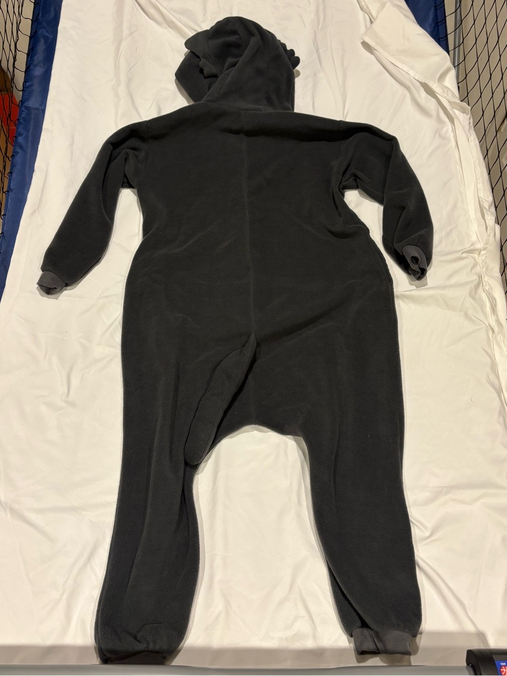 Adult unisex Black and White Wolf Hooded Costume Onesie - Picture 3 of 5
